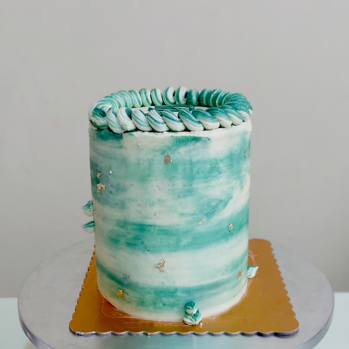 Gradient cake with buttercream