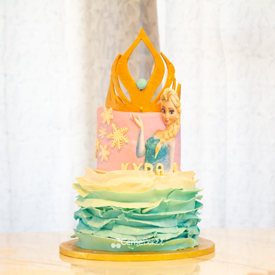 Frozen themed cake - Cerise doree pastry