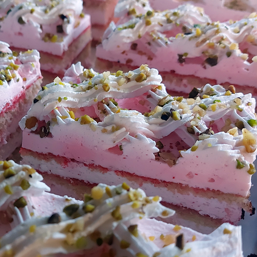 Genoise Fraise - Cerise Doree Pastry - Mauritius