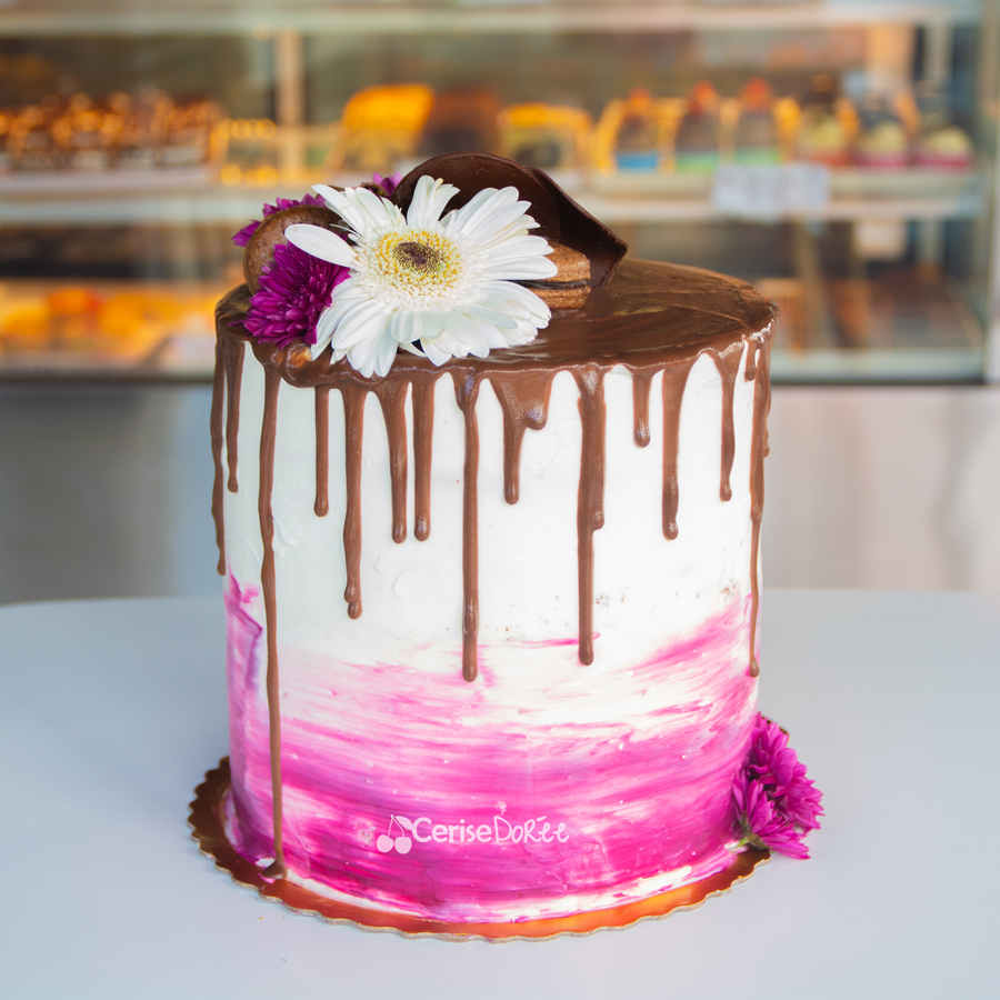 gradient & dripping cake - cerise doree Mauritius